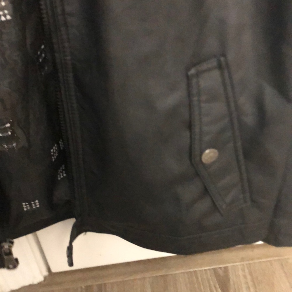 Urban Republic jacket - Picture 10 of 15